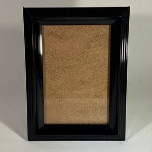 🖼️ SHINY BLACK SLEEK 4 X 6 INCH PICTURE FRAME 🖼️